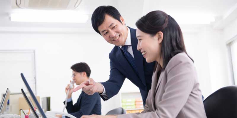 上司に好かれる女性部下