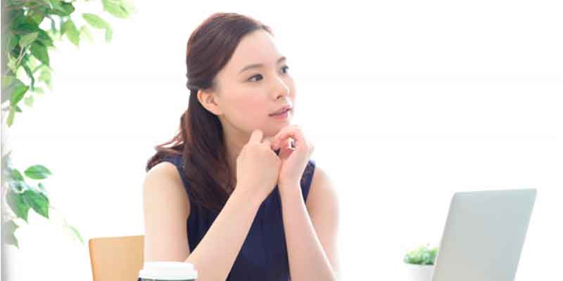 ストレスが溜まっている女性